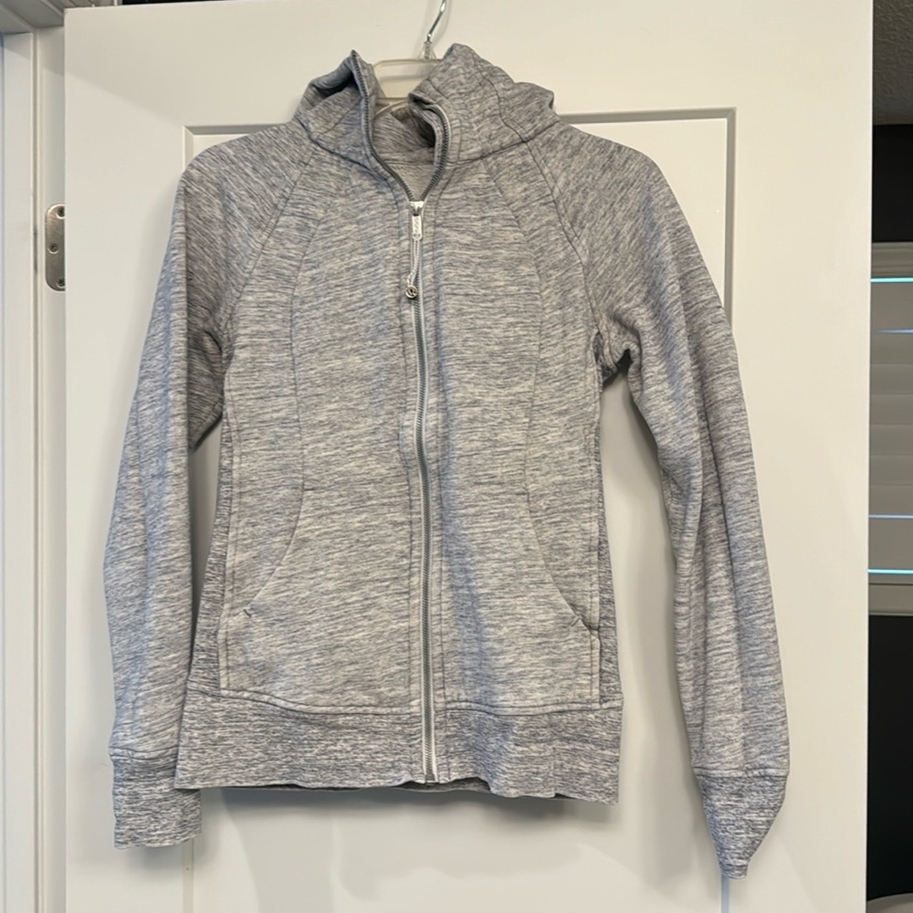 Lululemon Scooba Hoodie- size 6